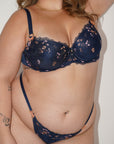 LILUNDERWEAR Essence Tanga Bleu - tanga détail