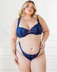 LILUNDERWEAR Vénus Tanga Bleu - tanga détail