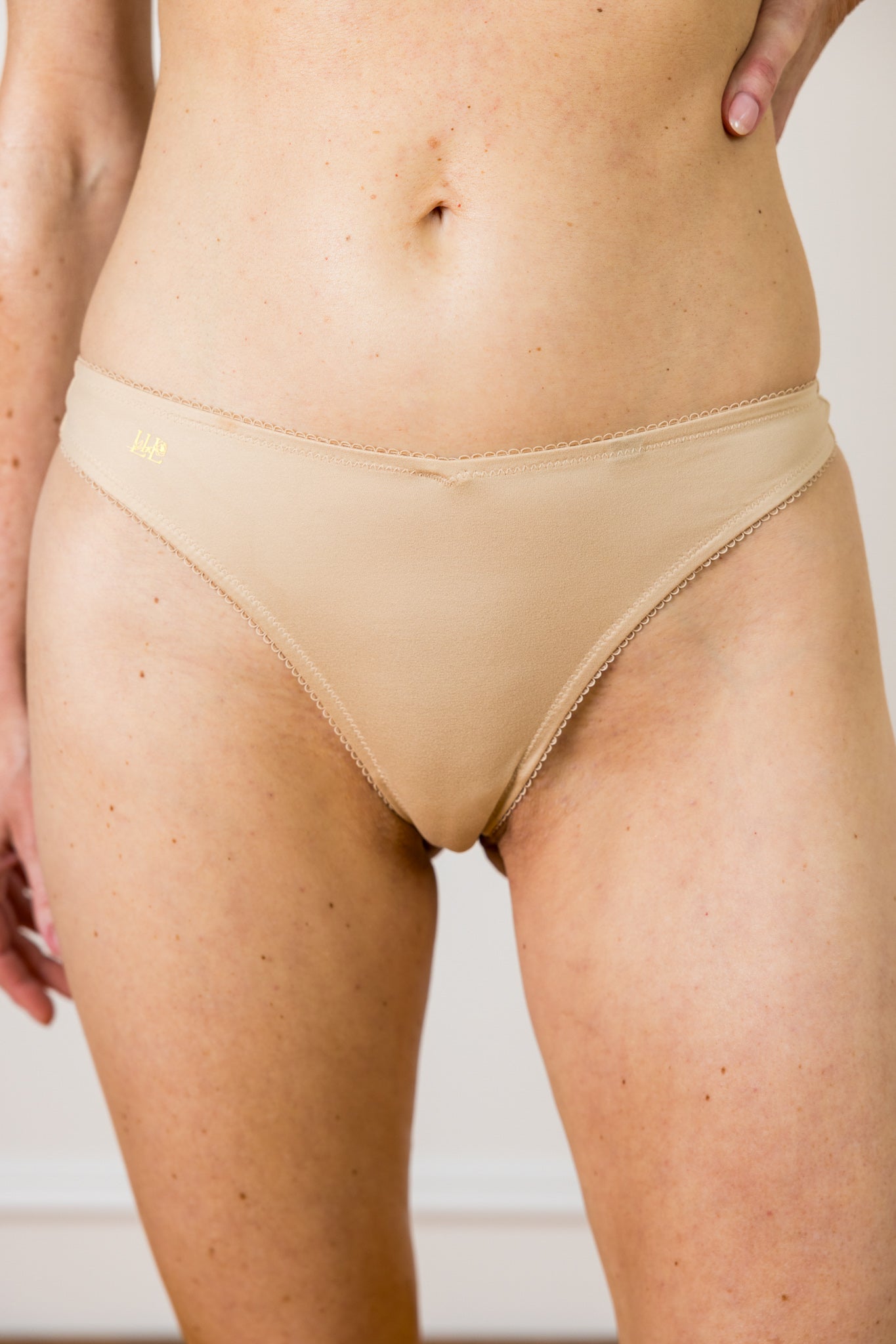 Dreamy Tanga Beige